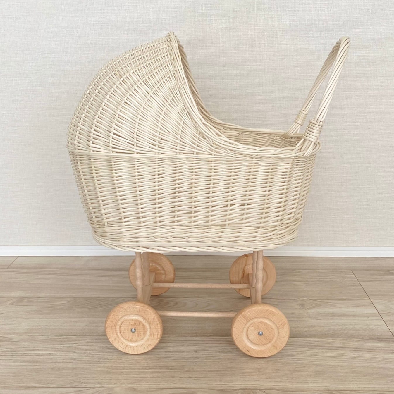 【即納】ラタン乳母車(高いタイプ/アイボリー)