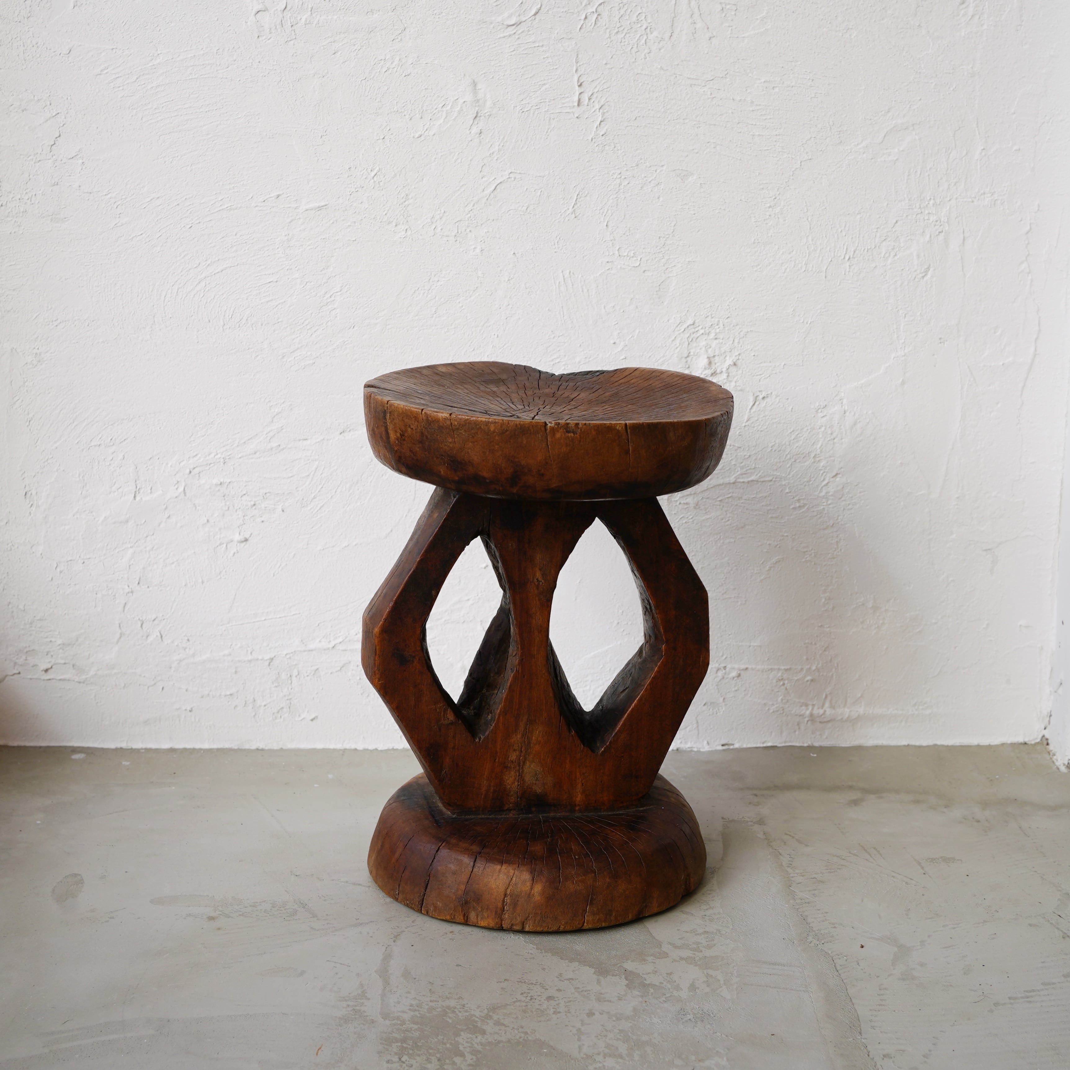 トンガ族ハンドメイドスツール