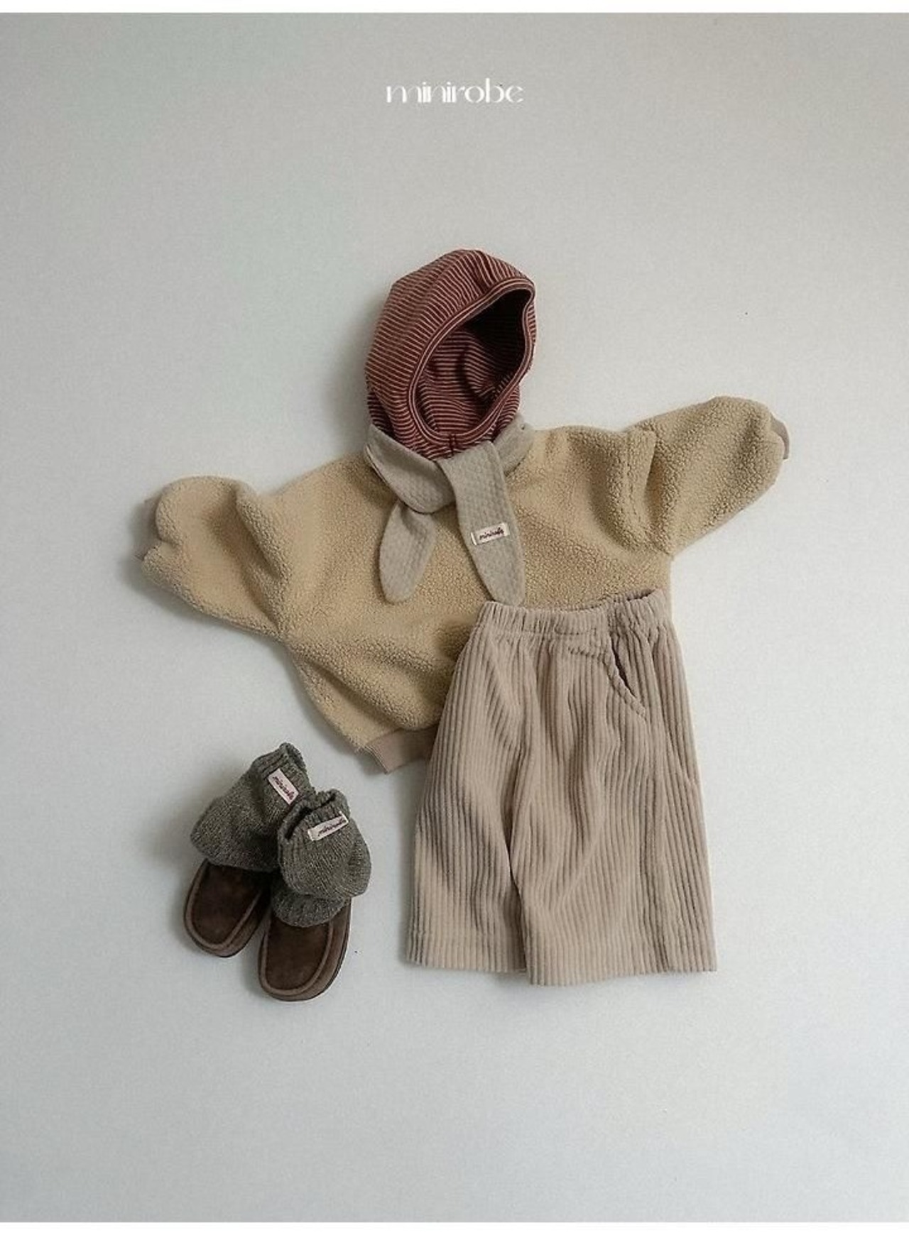 〖取寄〗韓国子供服 / 26winter / minirobe / ボアフードトレーナー / キッズ *S~XL*