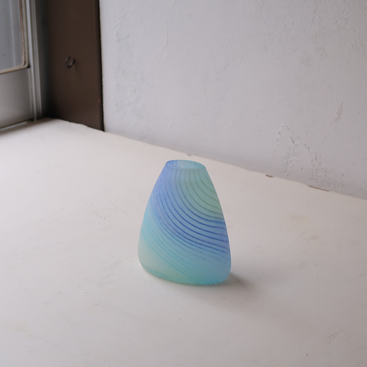 水彩画のような花瓶