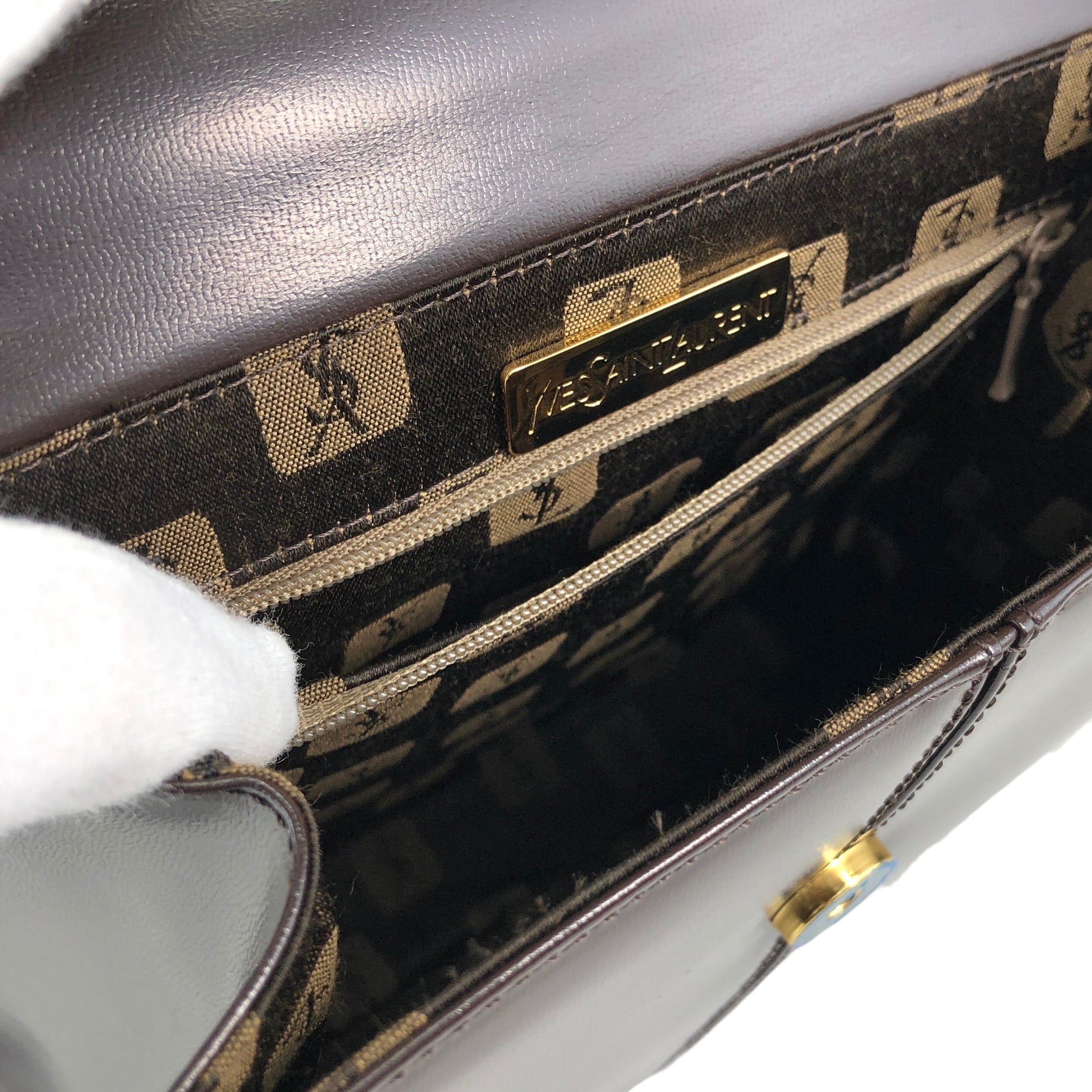 Yves Saint Laurent イヴ・サンローラン ショルダーバッグ ブラウン Yves Saint Laurent イヴ・サンローラン ショルダーバッグ ブラウン