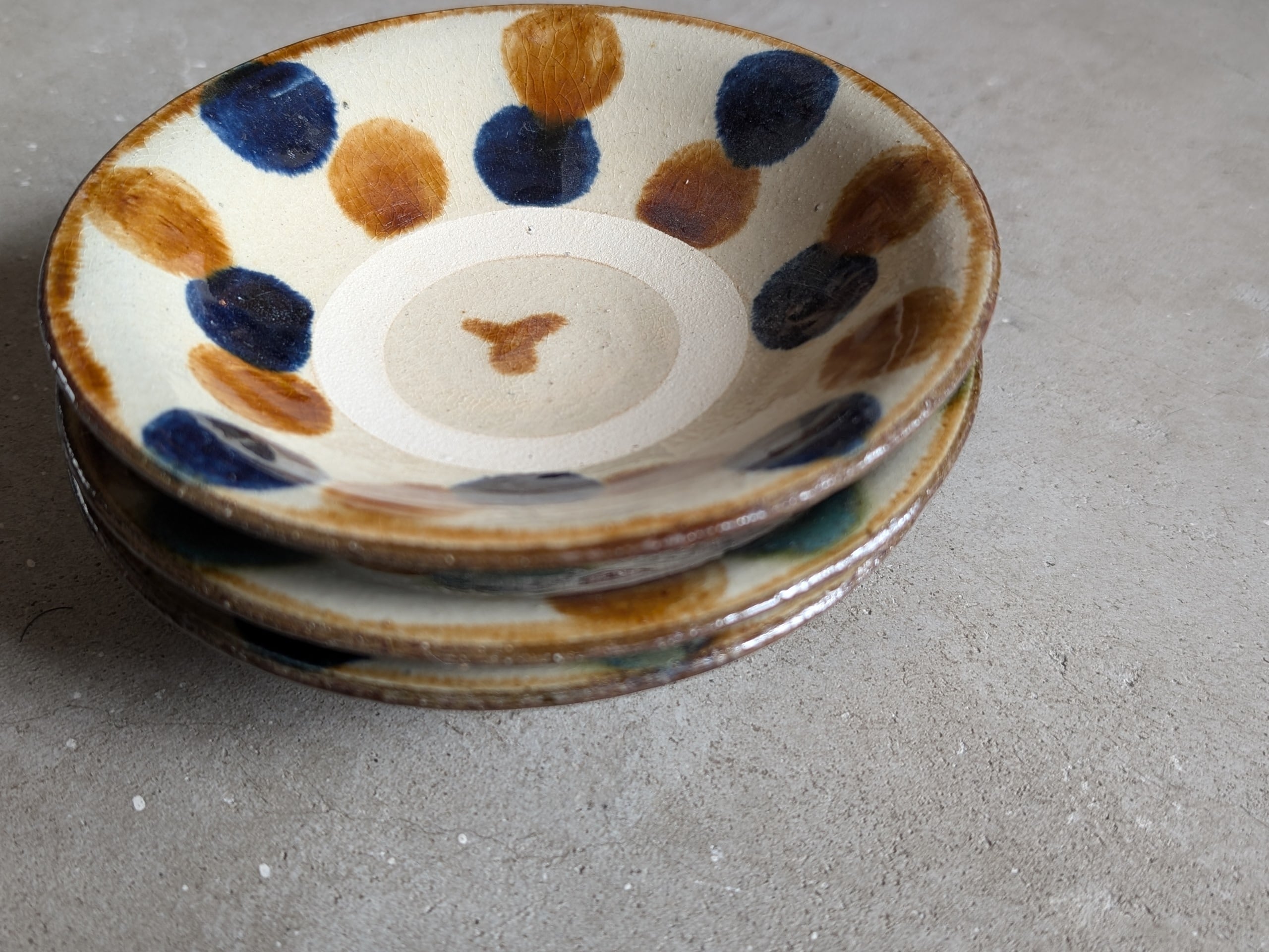 やちむん 5寸皿（三彩・3色） | 勝窯 | inoya | Basic Life Store