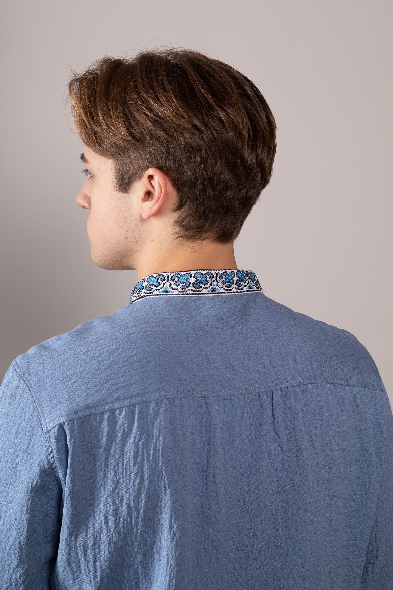 ウクライナ刺繍ヴィシヴァンカ　クロスステッチ手刺繍　Ｍサイズ　メンズ - 6