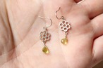ペリドットの六角ピアス/silver
