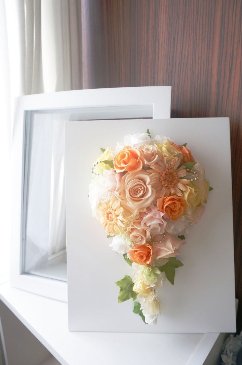 結婚式後のブーケ保存加工 】プリザブドフラワーor造花のブーケを額に