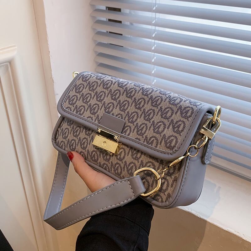 オータムチェーン 秋物 スクウェア ハンドバッグ メッセンジャーバッグ Tiancai_Wing_Bag35961675845