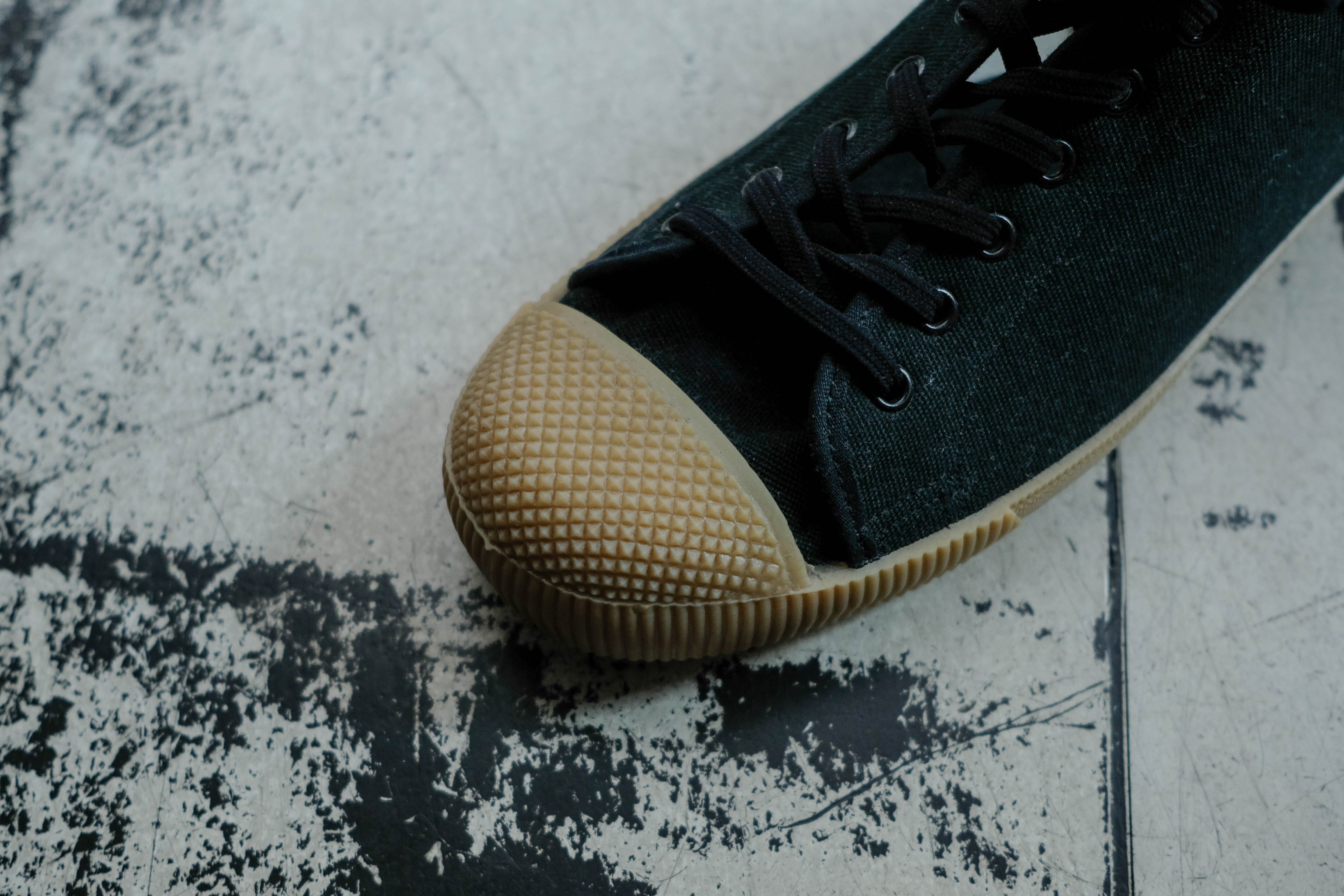 イギリス軍 トレーニングシューズ | militaria & encore