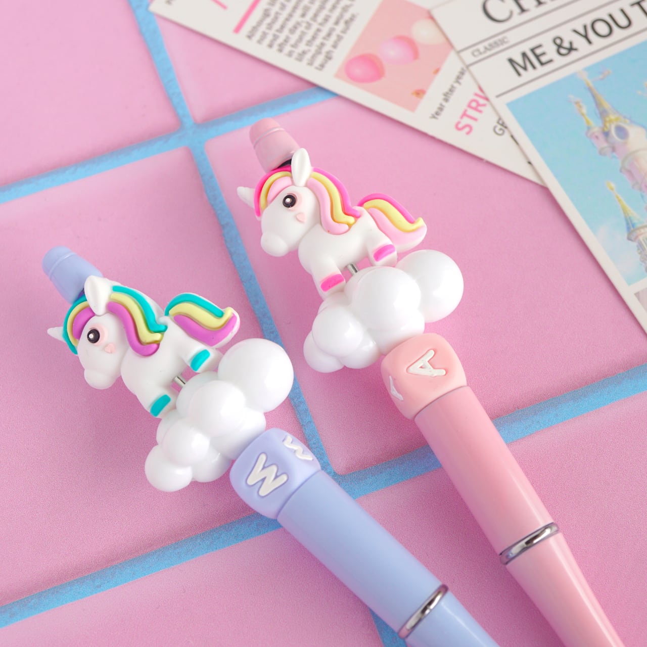 カスタムボールペン♡うさみみ♡  ハンドメイド　うさぎ　デコボールペン カスタムボールペン うさぎさん ハンドメイド ペン・筆記用具 Na