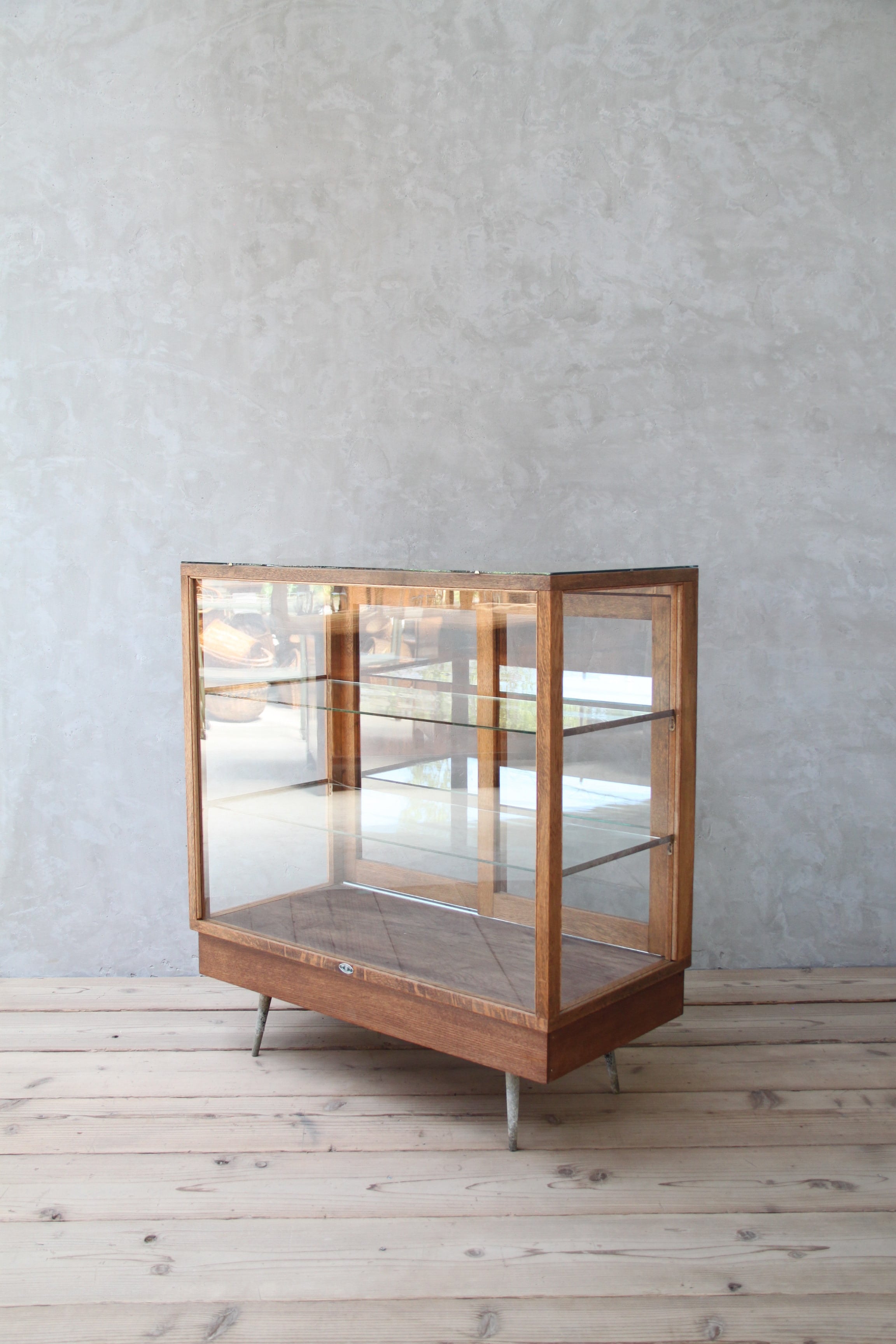 コンパクトなガラスショーケース 古家具/アンティーク/ガラスケース