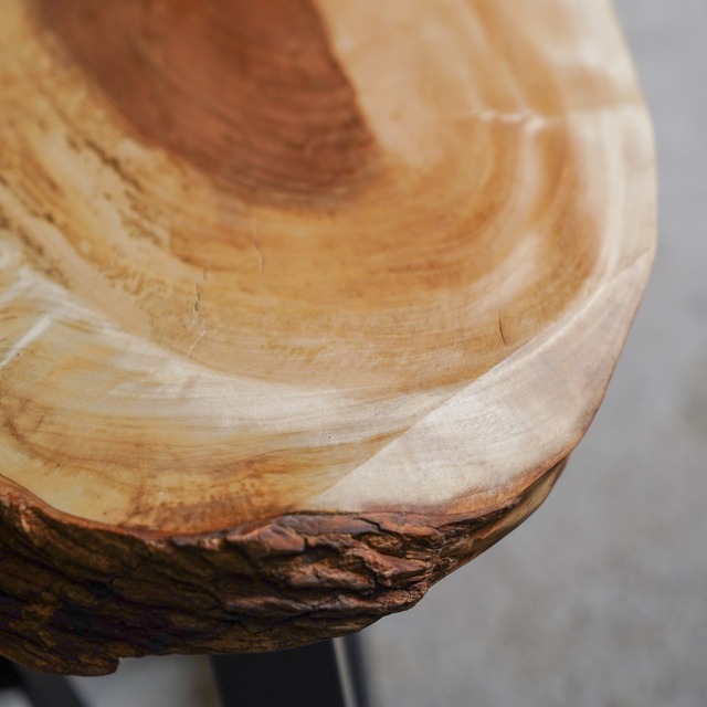 白い栃のローテーブル