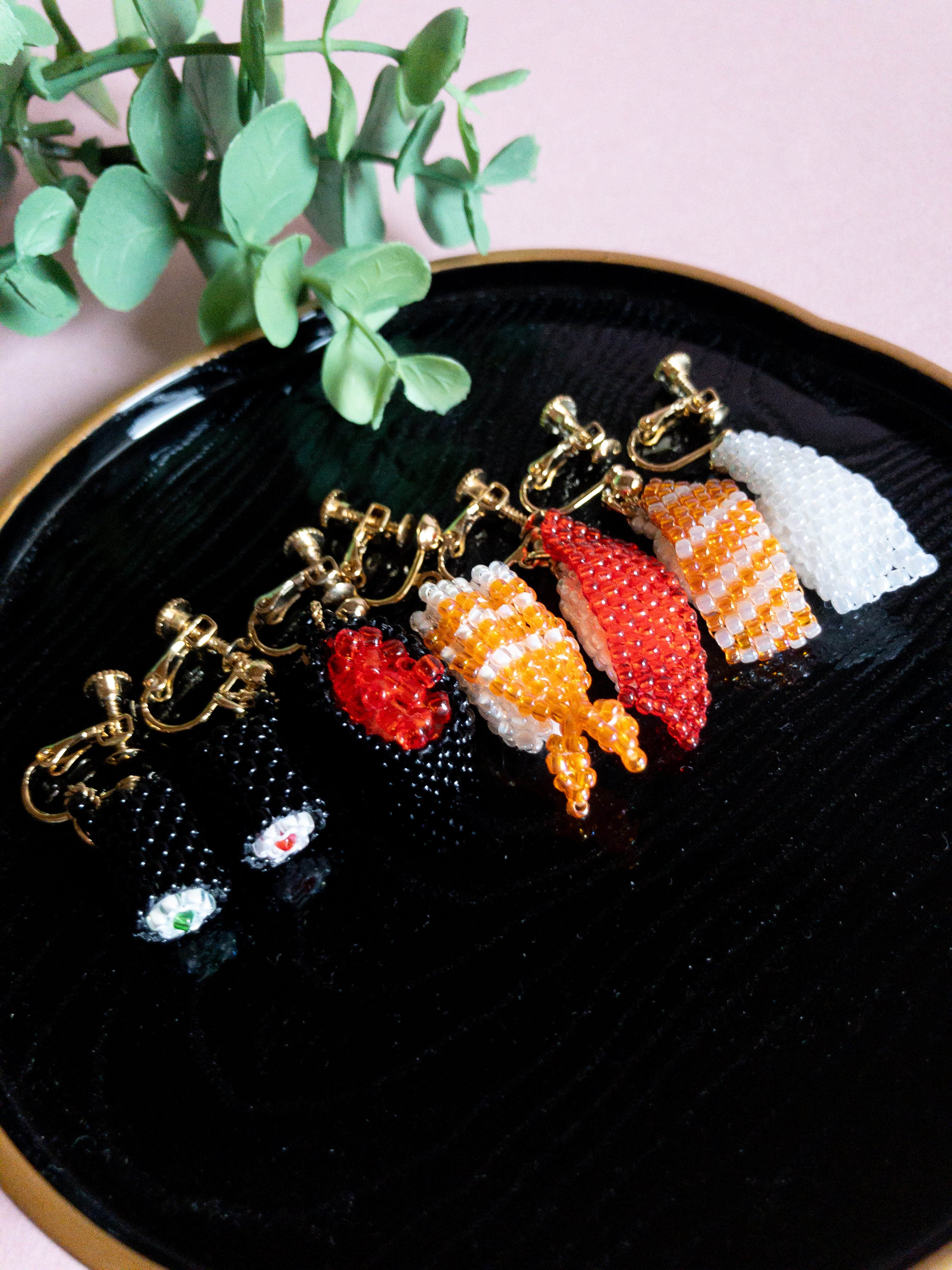 お寿司のミニチュアビーズピアス＆イヤリング | うさのひみつきち