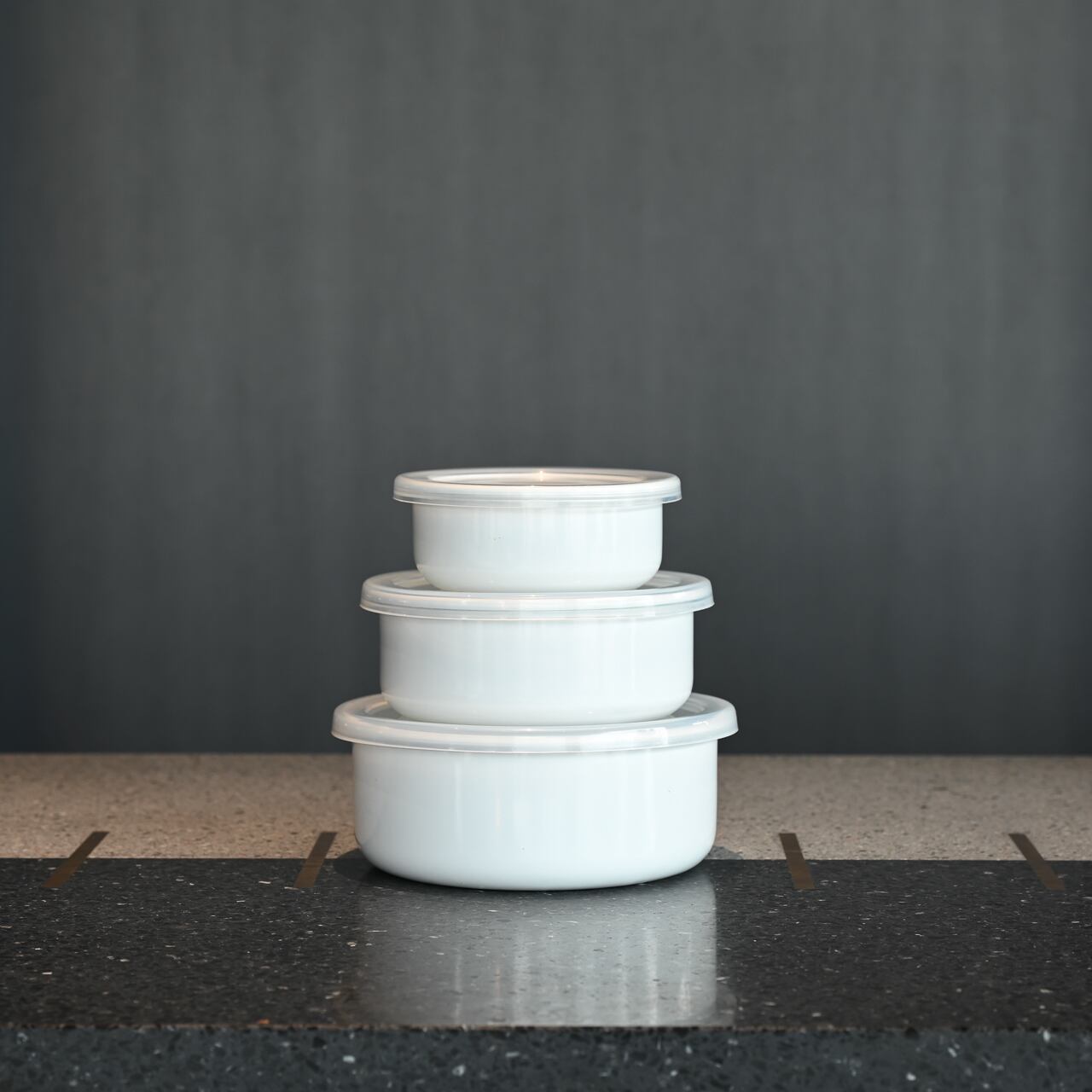 琺瑯の保存容器（蓋付）/白》ラウンド 14cm| 野田琺瑯 | a.278 for
