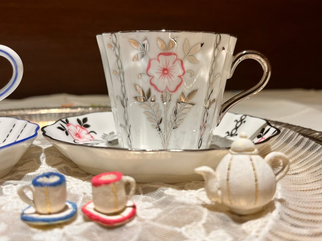 ウェッジウッド デミタスカップ シルバーラスター ピンクの花柄 カップ 