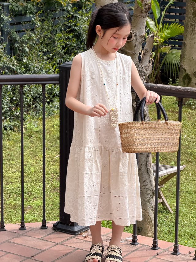 【KID】フラワーアイレット刺繍ノースリーブワンピース - 16