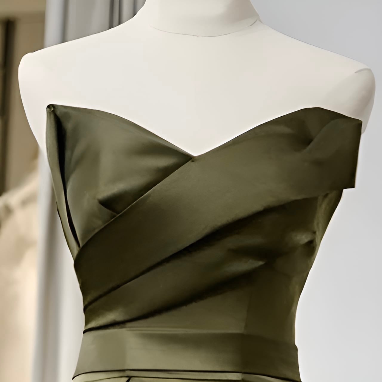 ダークグリーンスリップドレス Vカット ダークグリーンドレスDR 1312 | ステージドレス MUSE BLESS