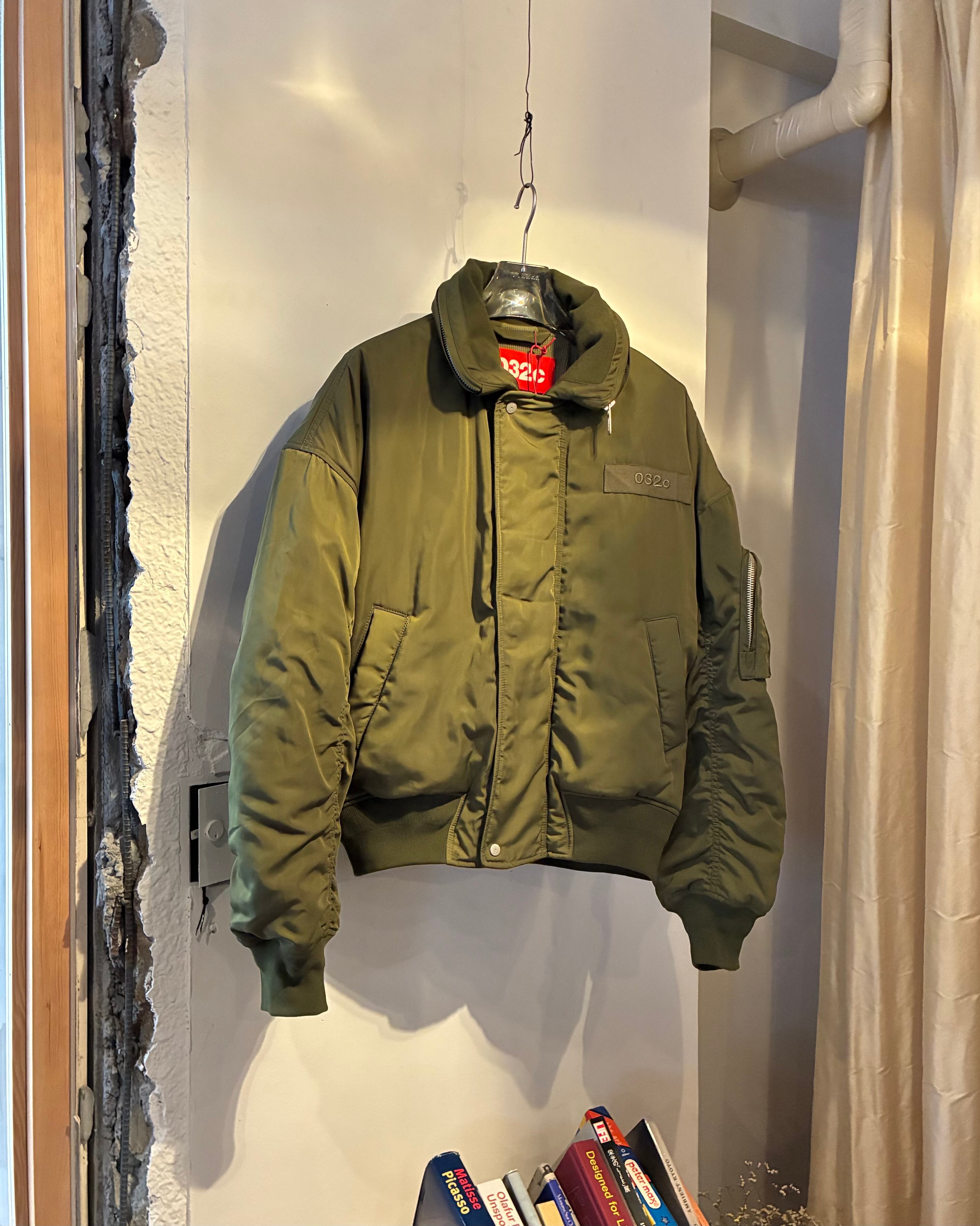 032c【"HUNTING" BOMBER -OLIVE GREEN- 】