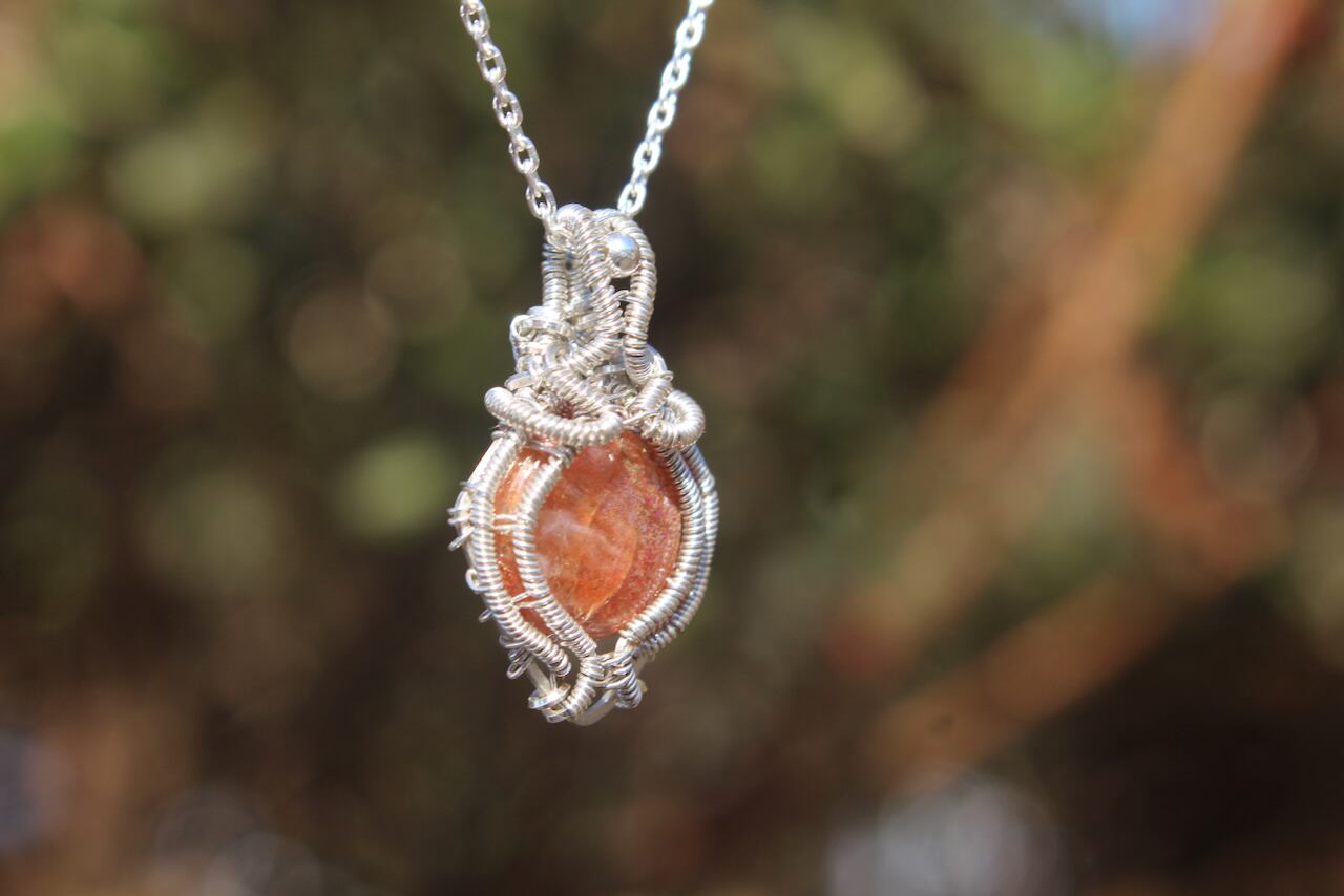 Sunstone silver925 wire wrapping pendant