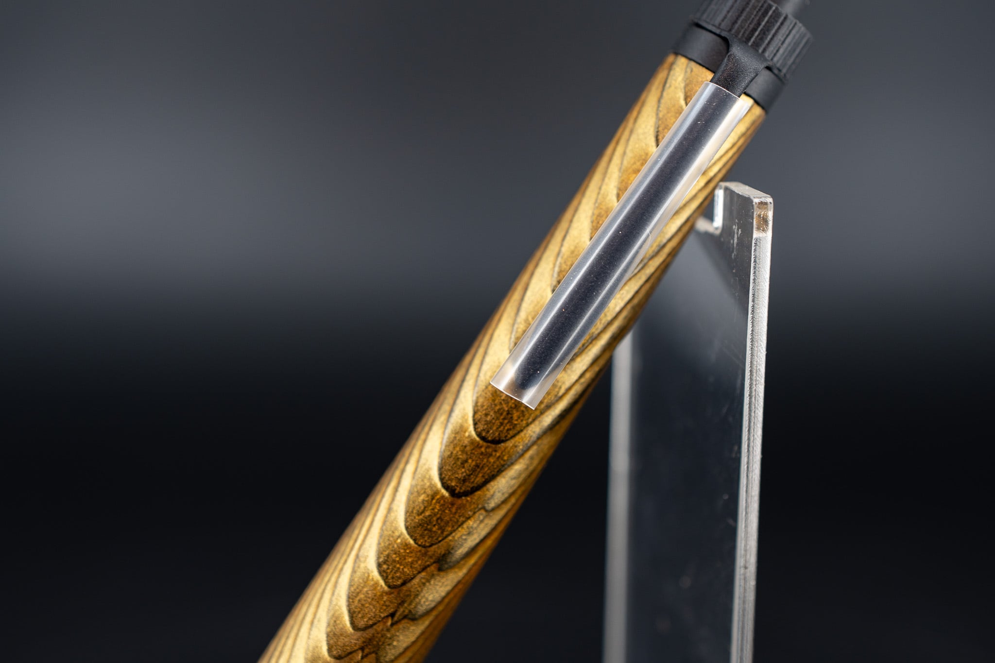 日本が誇る銘木】屋久杉 浮造り 拭き漆 変わり塗 ① black BP | 木軸