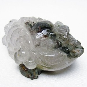 水晶 手彫り-卓上置物-キンセン-金蟾 ガーデンクォーツ 一点物 154-95