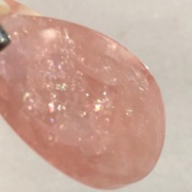 【超美石】ピンクアクアマリン（モルガナイト）　ペンダント（チェーンつき） 639