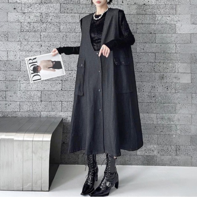 Deep V-neck pocket dress C1279