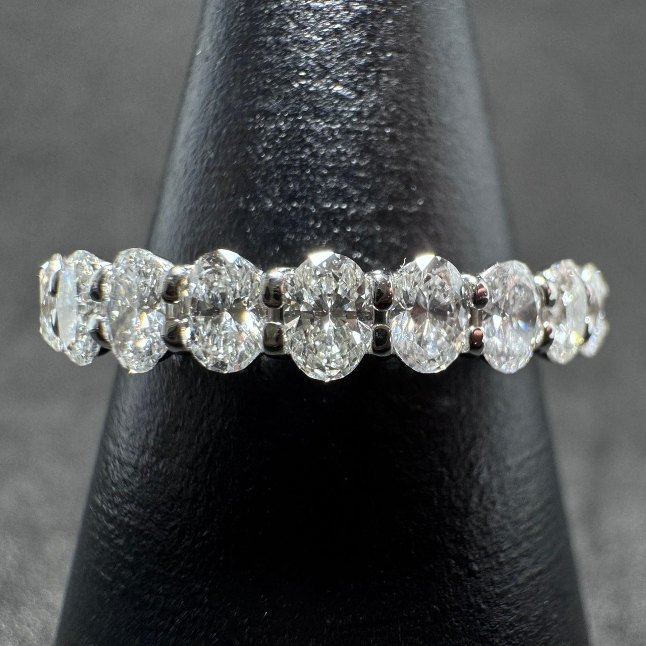 ダイヤモンドピーリング　カリス　未使用品　2箱セット Pt950 0.70ct オーバルカット ダイヤモンド エタニティリング | カオキ