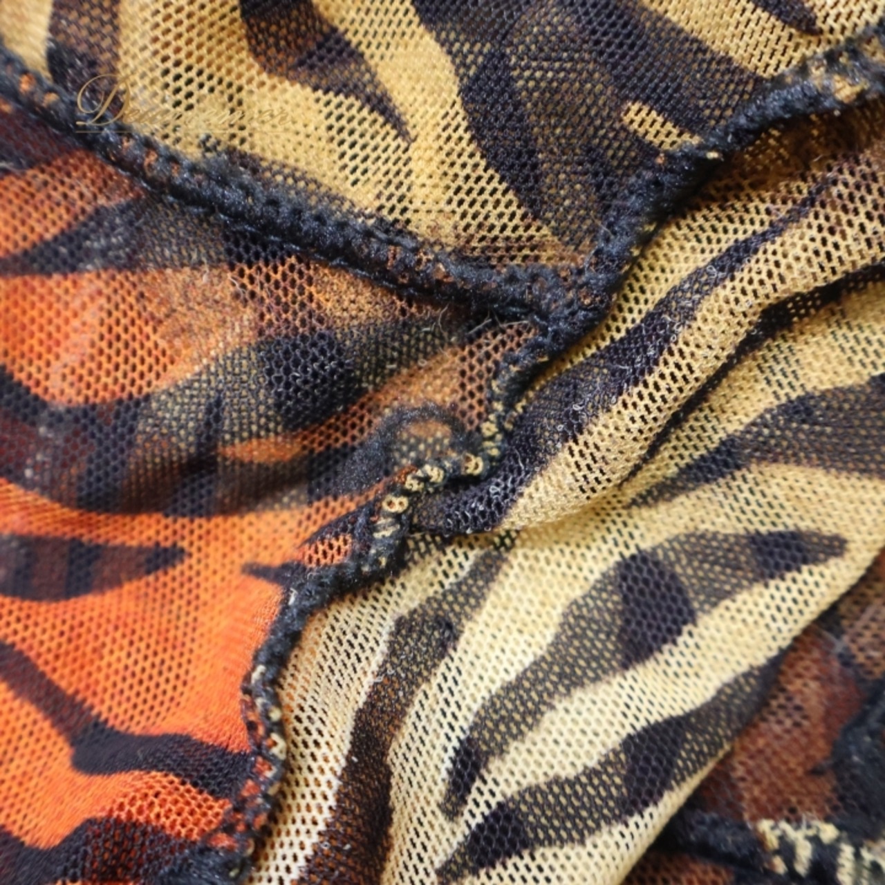 ベリーダンス 衣装 チョリ トップス ブラック系 クイーン Queen エジプト製 ゼブラ柄 模様 練習 レッスン 伸縮 ストレッチ 黒 橙 茶 派手 イベント ステージ かっこいい 華やか ブラウス 羽織り オレンジ系 ブラウン系