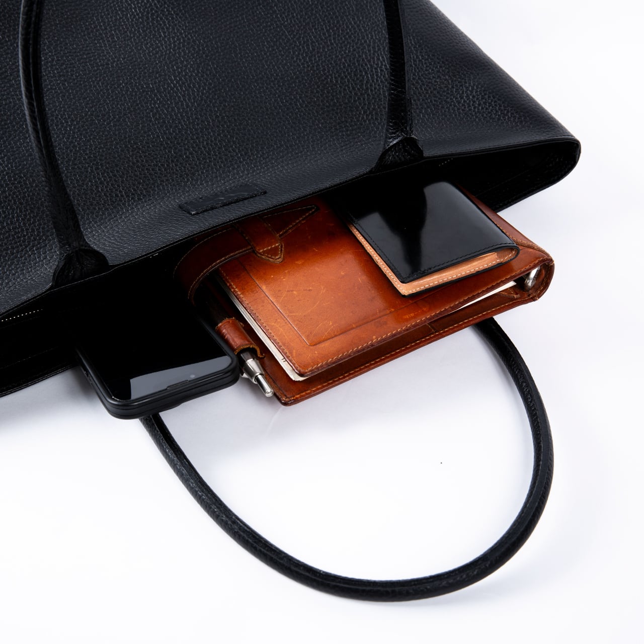 鳥取和牛レザー】トートバッグ (ブラック) | 【公式】肉匠はなふさ