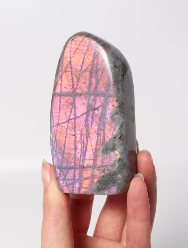 LABRADORITE FORMED