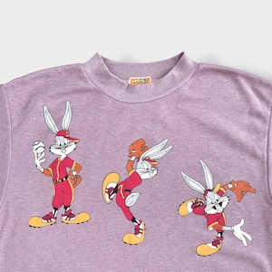 【LOONEY TUNES】韓国製 バックスバニー BUGS BUNNY 野球 イラスト 両面プリント バックプリント ロゴ 薄手 スウェット トレーナー プルオーバー スリット ルーニー・テューンズ MEDIUM 古着