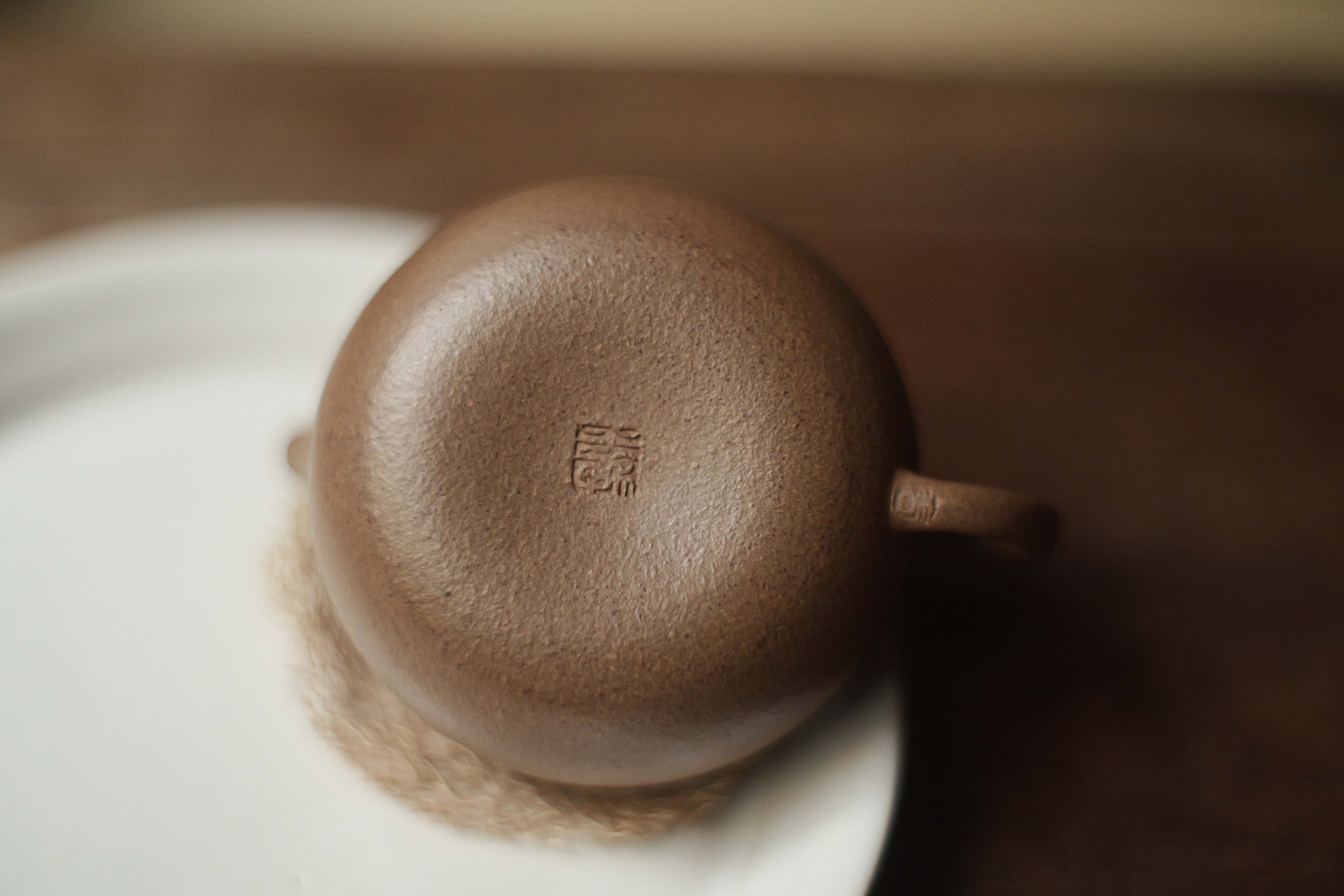 宜興紫砂壺「扁葫蘆」（約80cc）・老段泥（張小小） | 北白川糕糰店
