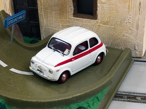 1/43 ジオラマミニカー "Fiat Nuova 500 Sport"