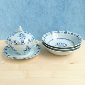 【送料無料】有田焼　染付ペルシャ紋　１２点セット福袋