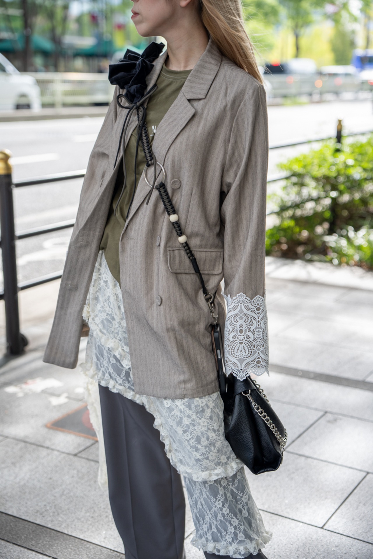 【残り3点!!】bi-tone frill velour strap Black