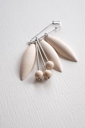 Aarikka white leaf brooch