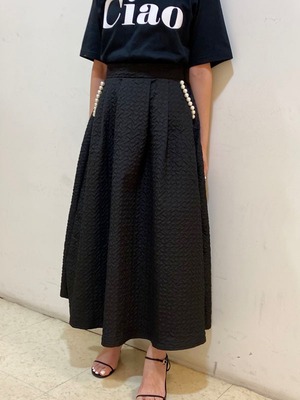 パール付エンボスジャガードスカート［Color:ブラック］