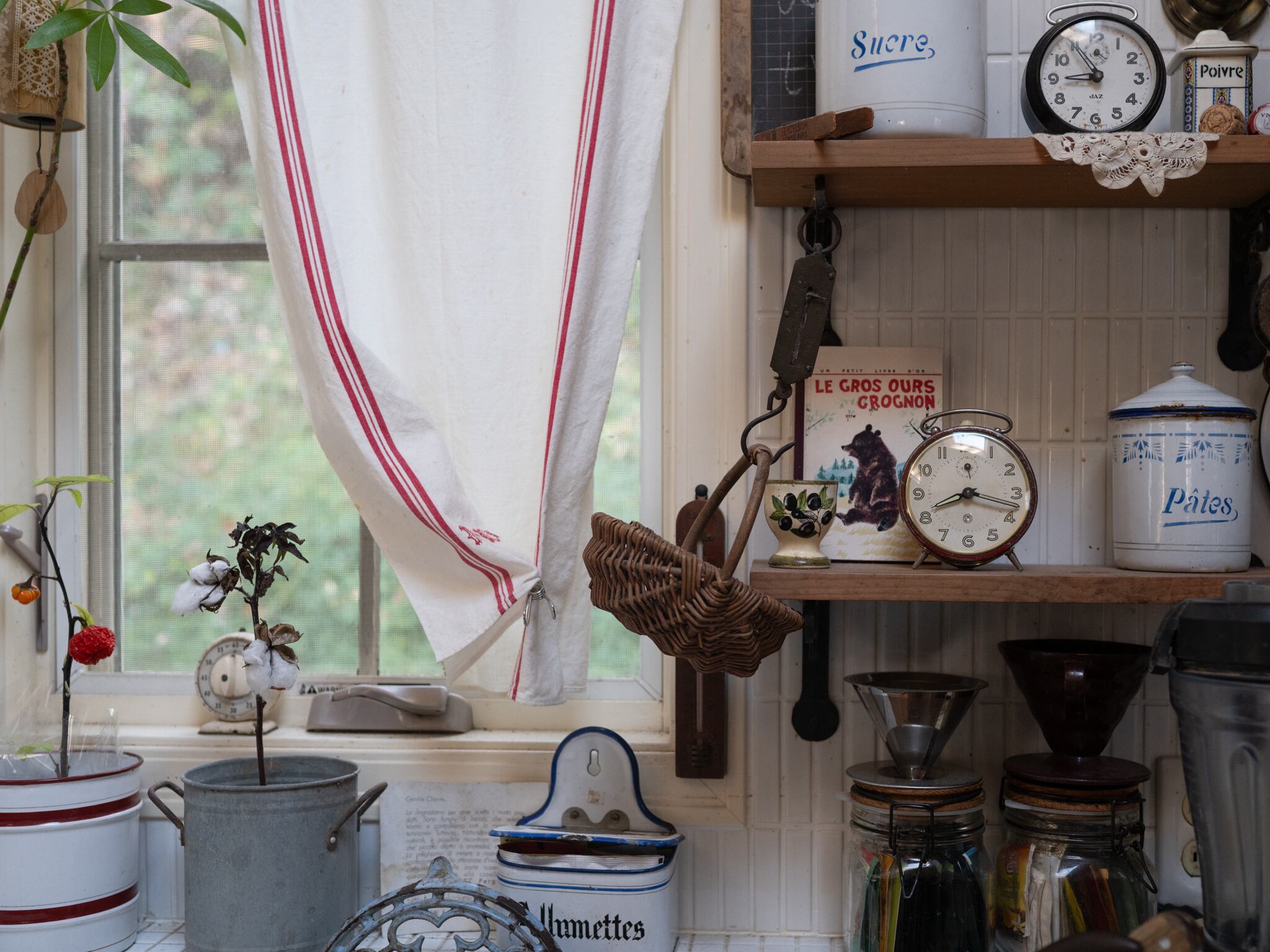 カチコチ音が可愛いSMI置き時計(実働)フレンチブロカント