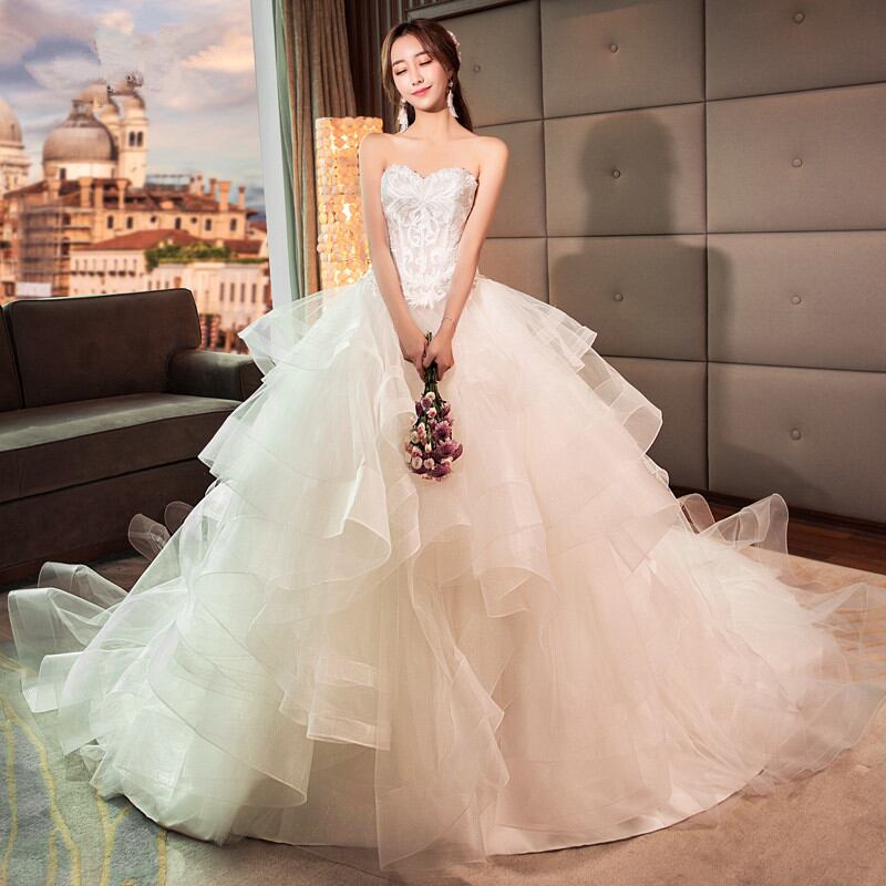 ウェディングドレス(パニエ、ベール、グローブ付き)｜ファッション 