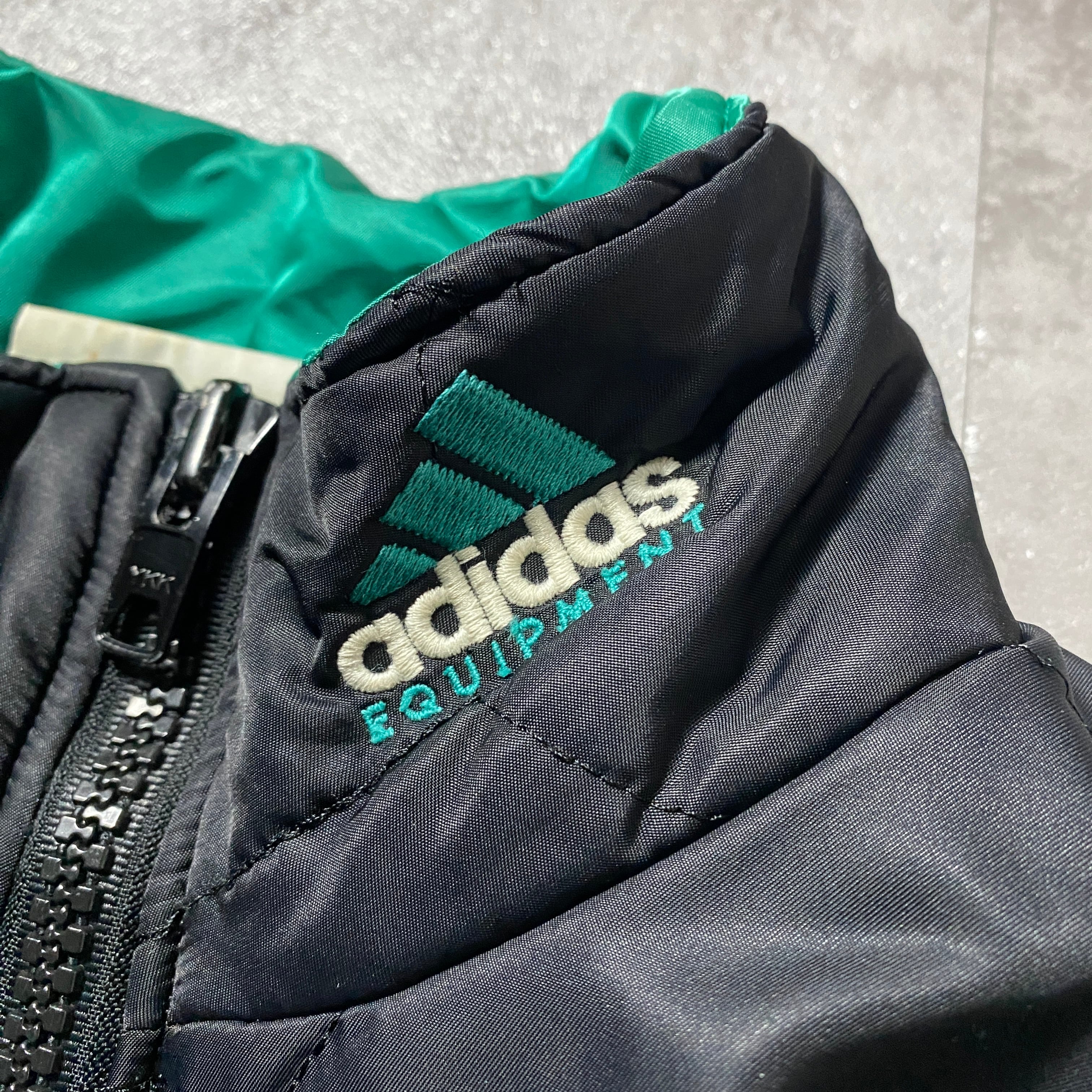 90's adidas equipment アディダス エキップメント 刺繍両面ロゴ