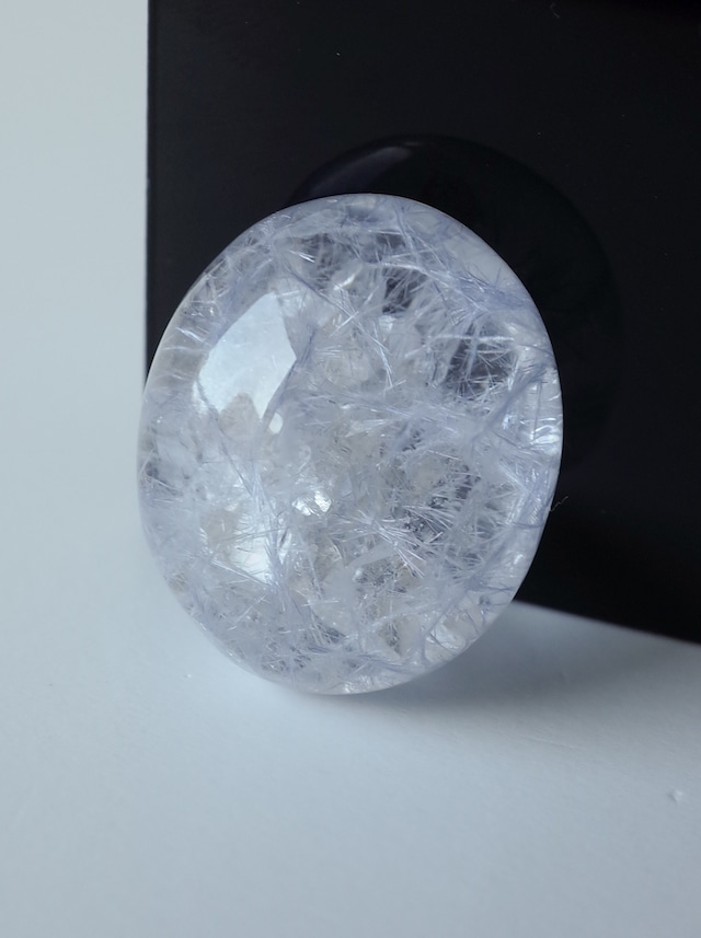 【貫入タイプ】Dumortierite in Quartz - b001