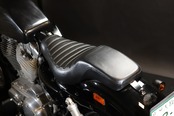 GW NARROW STEP-UP SEAT for XL BLACK (10-21YEAR)