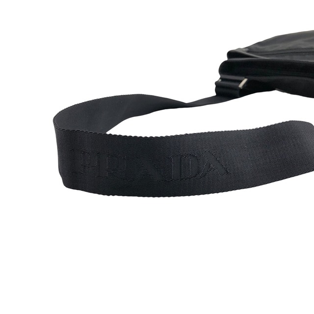 PRADA プラダ ショルダーバッグ ブラック トライアングルロゴ ナイロン レザー サフィアーノ vintage ヴィンテージ オールド 4i8cr5