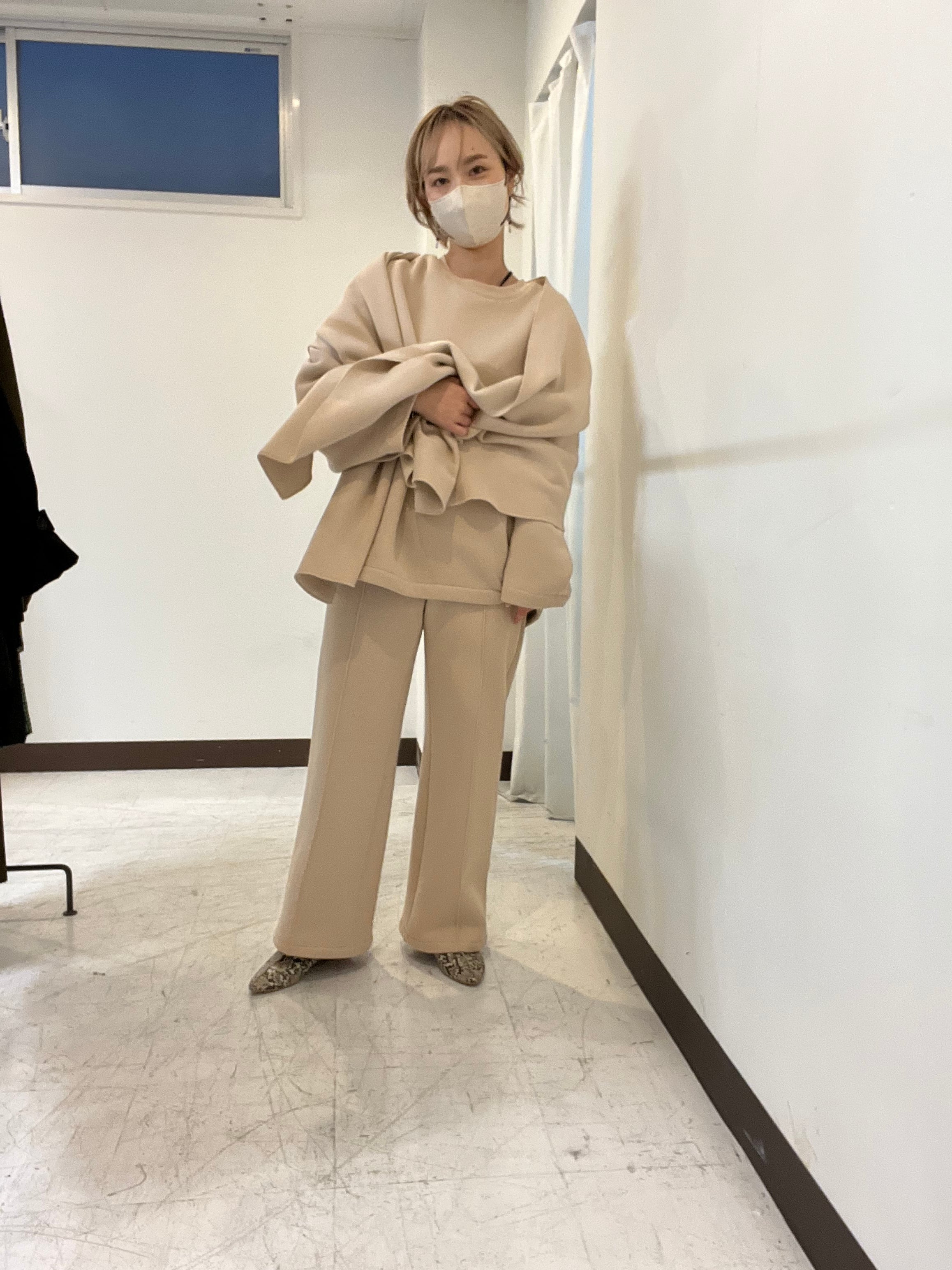 【CHIGNON】裏起毛ピンタックパンツ