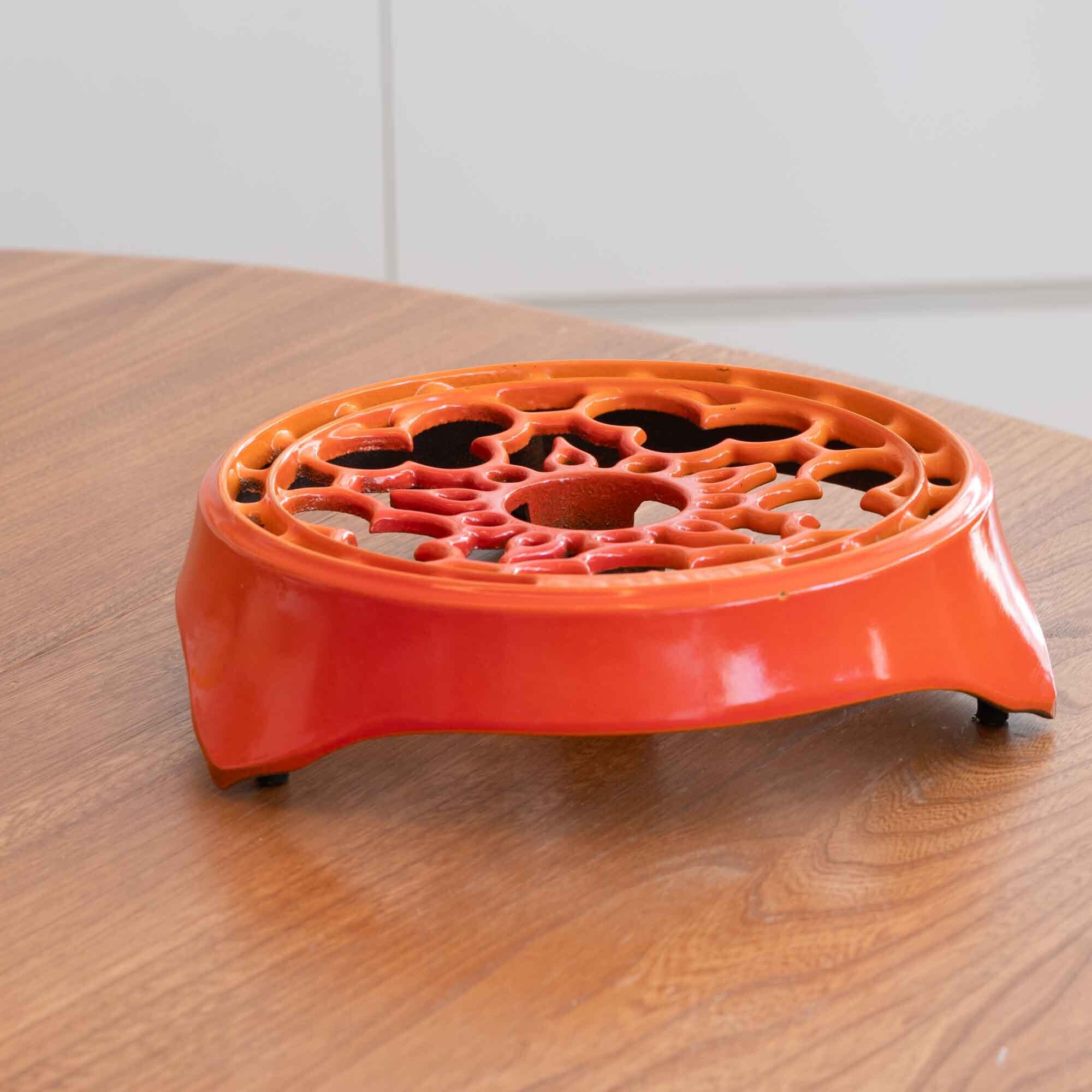 ビンテージ　ル・クルーゼ　LE CREUSET 　キャンドルウォーマー付きアイアントリペット　鍋敷き