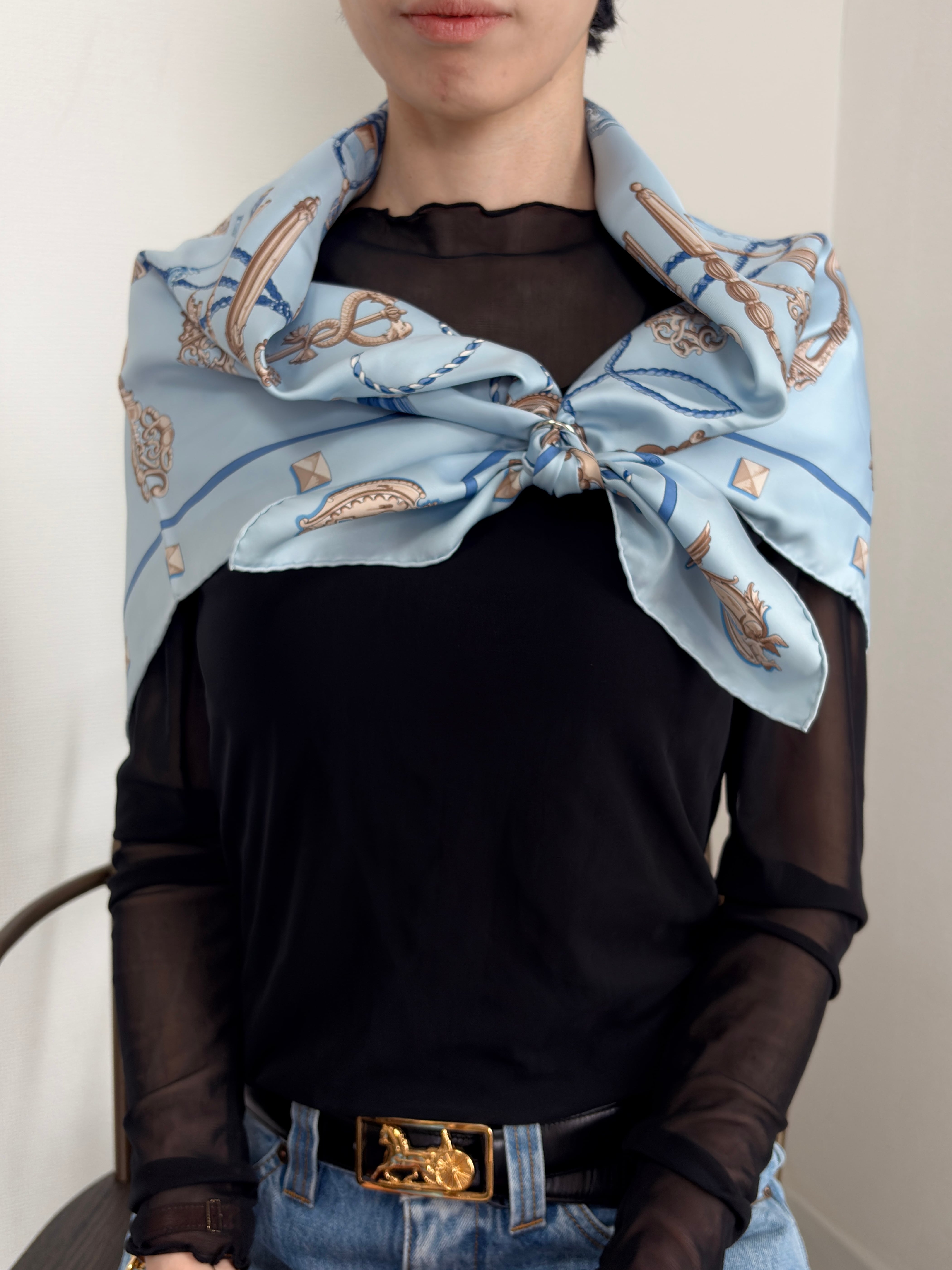 HERMES エルメス スカーフ ライトブルー 鍵モチーフ Les Cles シルク