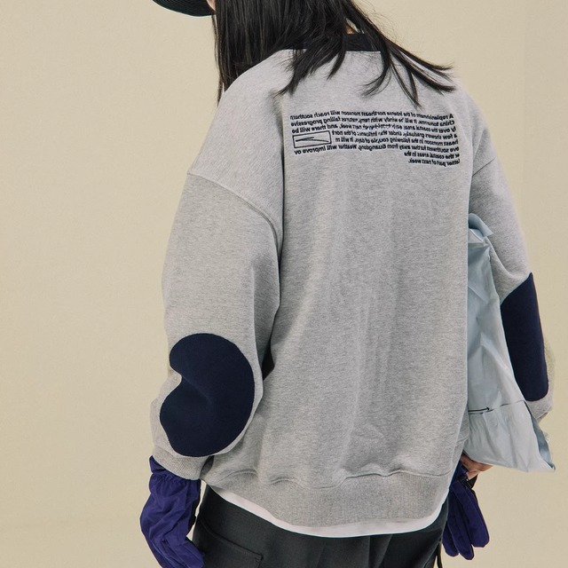 ヴィンテージライク 配色ロゴ クルーネックスウェット   F0036