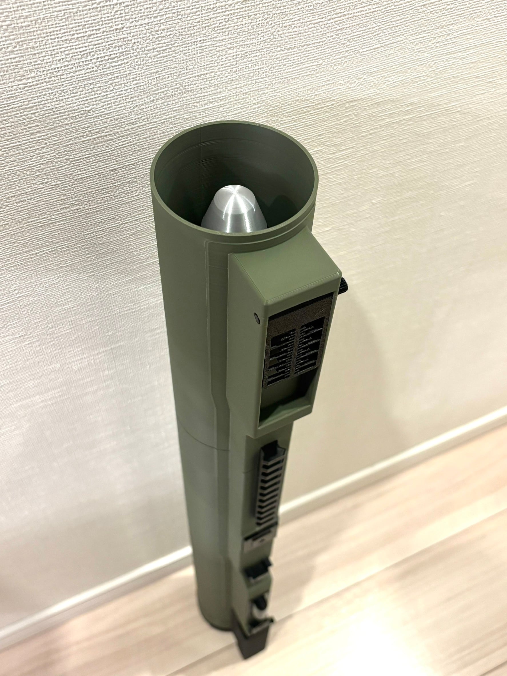 1:1 M72 LAW ロケット レプリカモデル(金属なし、発射機能なし) | 3D