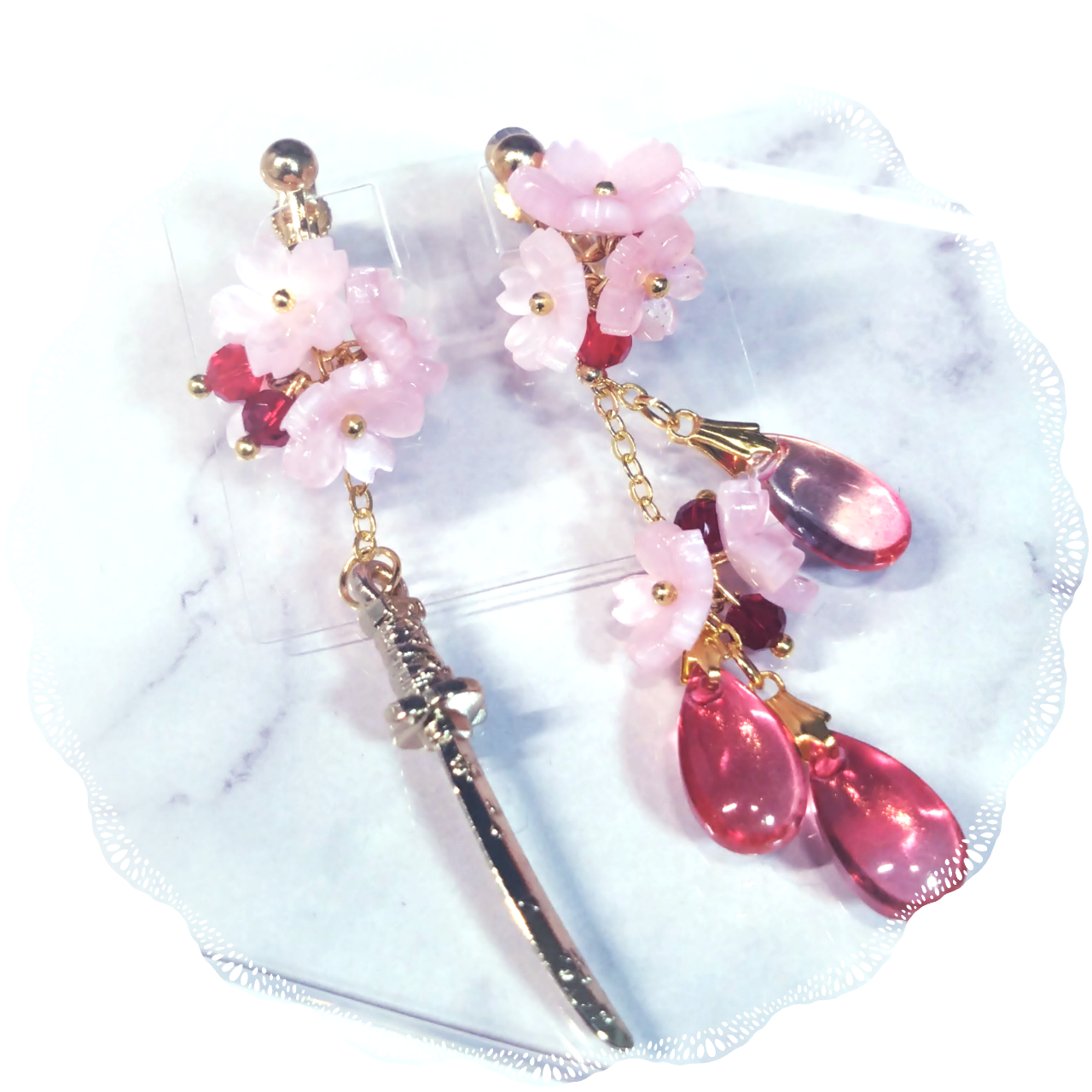【イヤリング】日本刀と淡紅桜