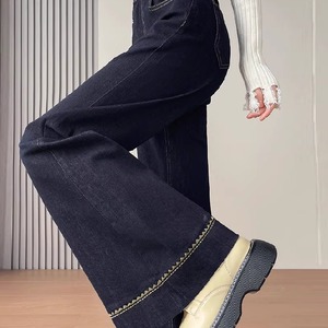 【送料無料】 デニムパンツ フレア Aライン ロング デニム かわいい 大人可愛い 大人女子 綺麗 シンプル カジュアル 大人 上品 おしゃれ お洒落 こなれ感 ラフ コンサバ 着痩せ レディライク 無地 オールシーズン シーズンレス 30代 40代 レディース 女性用 デート お出かけ 女子会 お呼ばれ 休日 お茶会 授業参観 着回し 普段使い ファッション コーデ スタイル 楽ちん 体型カバー デイリーユース オーバーシルエット 垢抜け 動きやすい ブラック ブルー