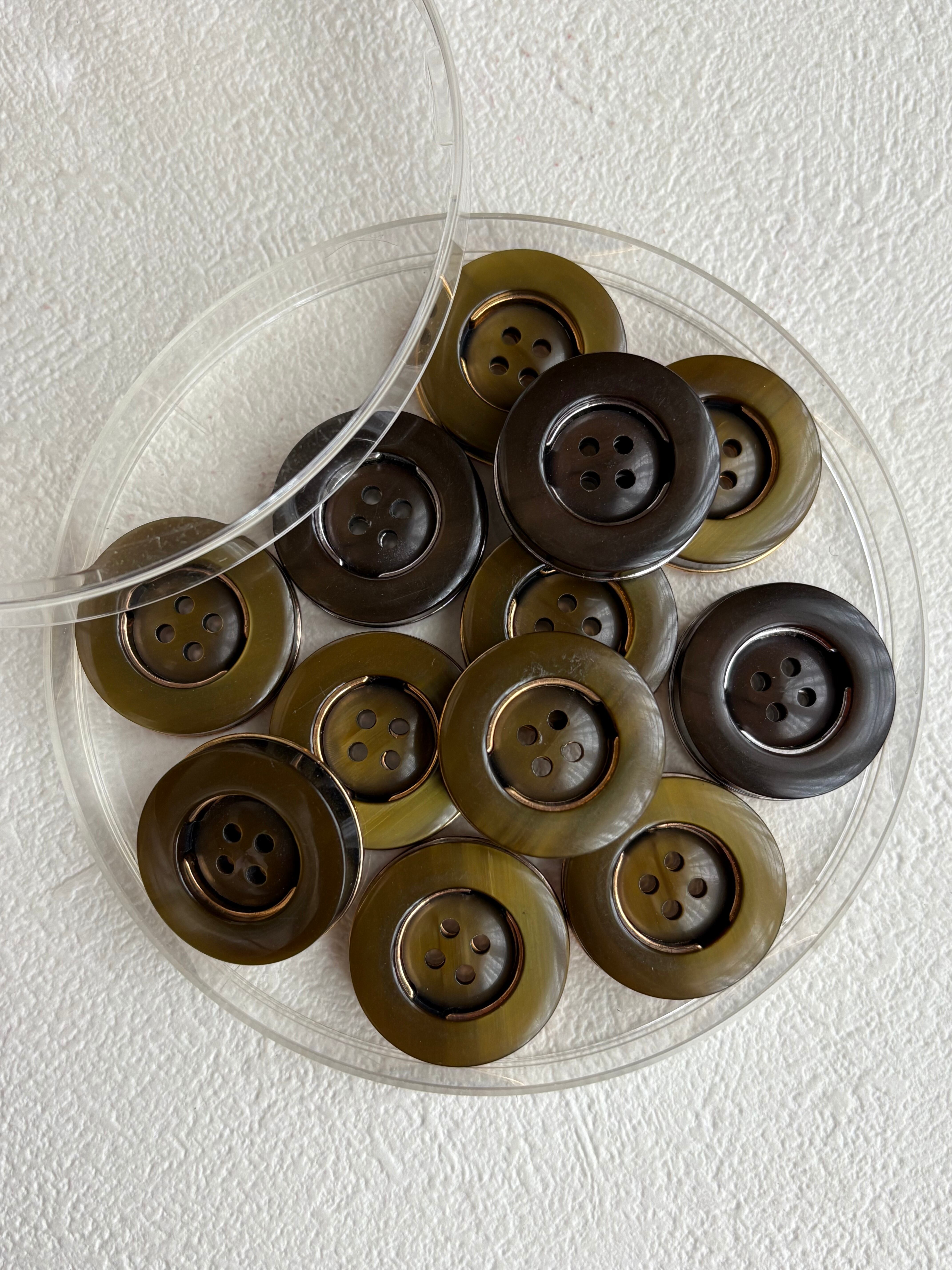 Japanese Vintage ボタン カーキ系×ゴールド/ダークブラウン×シルバー 22mm 四つ穴 昭和レトロ アクセサリーパーツ 装飾材 カルトナージュ